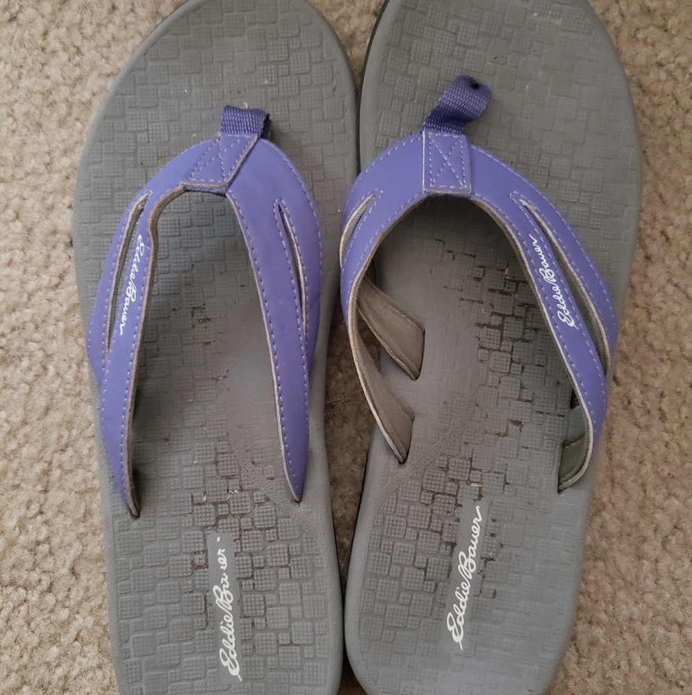 Eddie Bowers flip flops